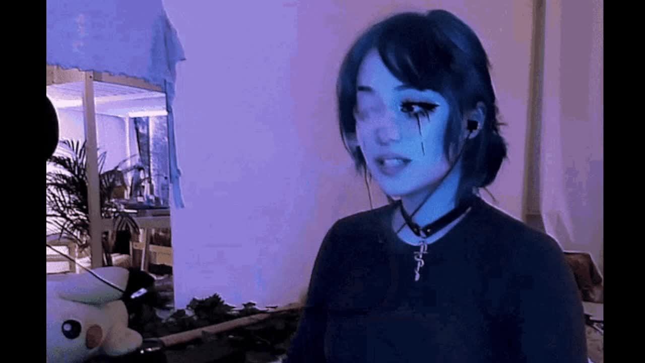 Погрустим вместе! Чат общение, грустная музыка, lo-fi, эмбиент, синтвейв, hoqu, relax, love! смотреть онлайн