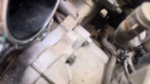 Где находится номер двигателя Hyundai Sonata 2012 2,4