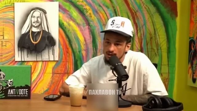 Чавоби сахти Азам Гафоров ба Вартан Асатрян | Холлоуэй смотреть онлайн