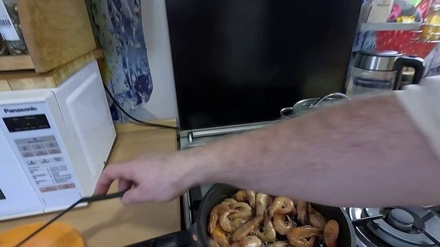 Креветки с пивом какие лучше! Обзор Дегустация, мнение покупателя 18+ смотреть онлайн