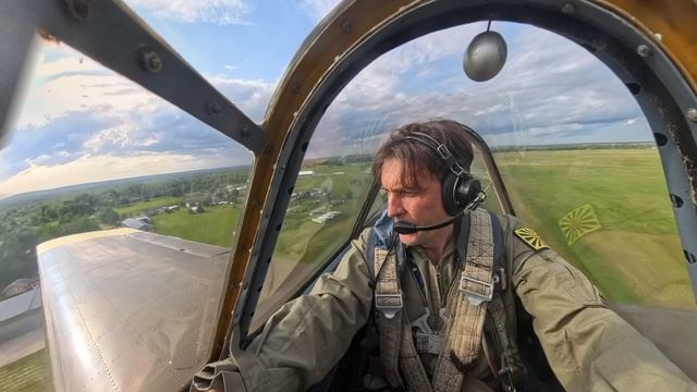 Высший пилотаж на Як-52 (фиксированная бочка)