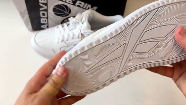 Reebok ATR Chill — стиль і комфорт на кожен день! смотреть онлайн