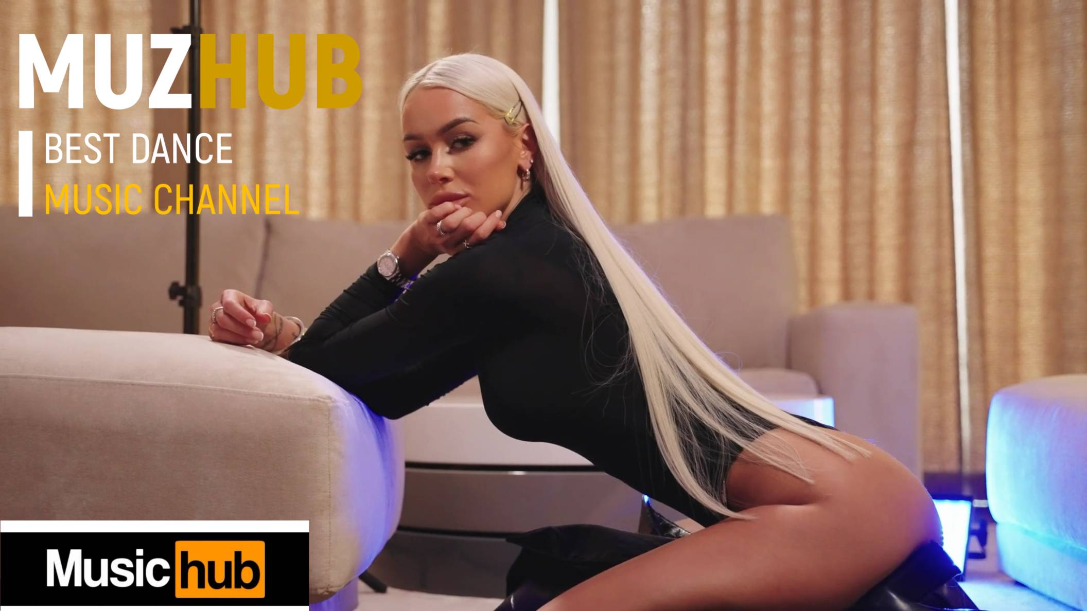 PHNTXM - LIGHT IN THE DARK [MUZHUB] смотреть онлайн