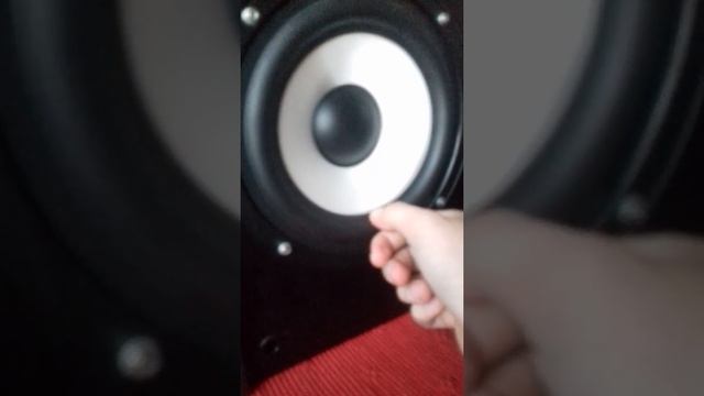 Низкий басс