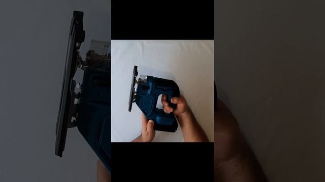 Акумуляторний безщітковий Лобзик у валізі 2 Акб (21V, 2 А? смотреть онлайн