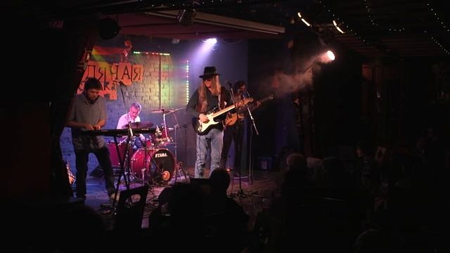 03. Love Her Madly – The NEWS Tribute to The Doors