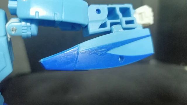 Обзор на Transformers Studio series 86 03 Blur смотреть онлайн