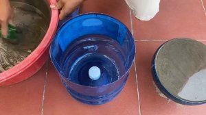 Цветочная ваза с помощью 19л бутылки