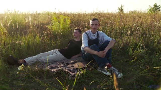 Океан звуков и бескрайние дали! - Balloons Rising -- A. A. Aalto -- Bright Corners