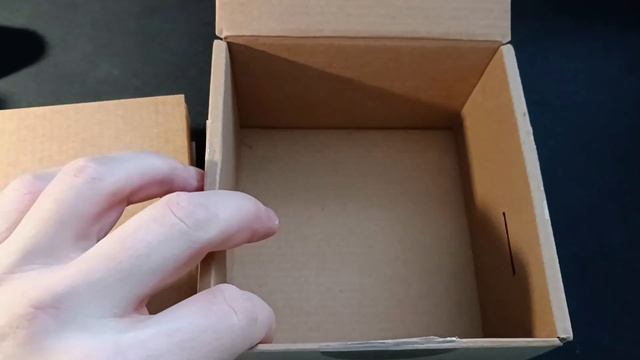 Распаковка веб камеры Logitech BRIO