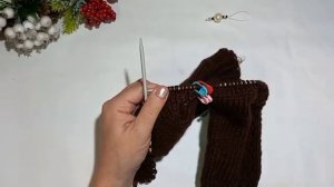 Вяжем ластовицу .Способ №2/
Легко и просто)