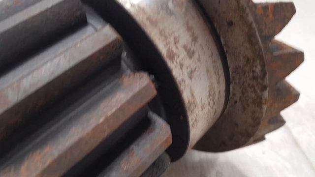 Шестерня піввісі заднього мосту трактора ЮМЗ