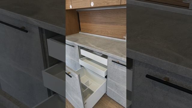 Современная и удобная кухня 👍