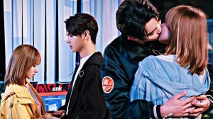 Попала в популярную киберспортивную команду и очаровала красавчика капитана