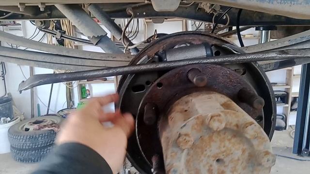 замена задних тормозных колодок Газель смотреть онлайн