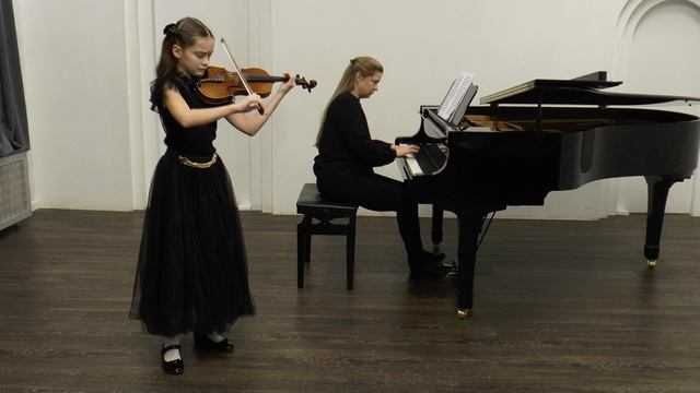 Анна Аникина "Интродукция и тарантелла" П. Сарасате "Introduction and tarantelle" P. Sarasate смотреть онлайн