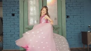 Выбираю платье для фанвстречи!!!