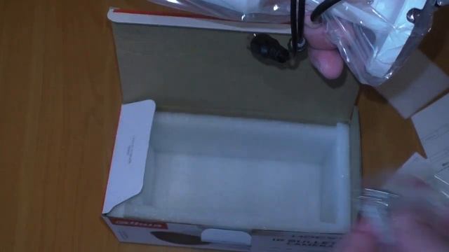 Аналоговая камера Dahua DH-HAC-HFW1220RMP-0280B распаковка