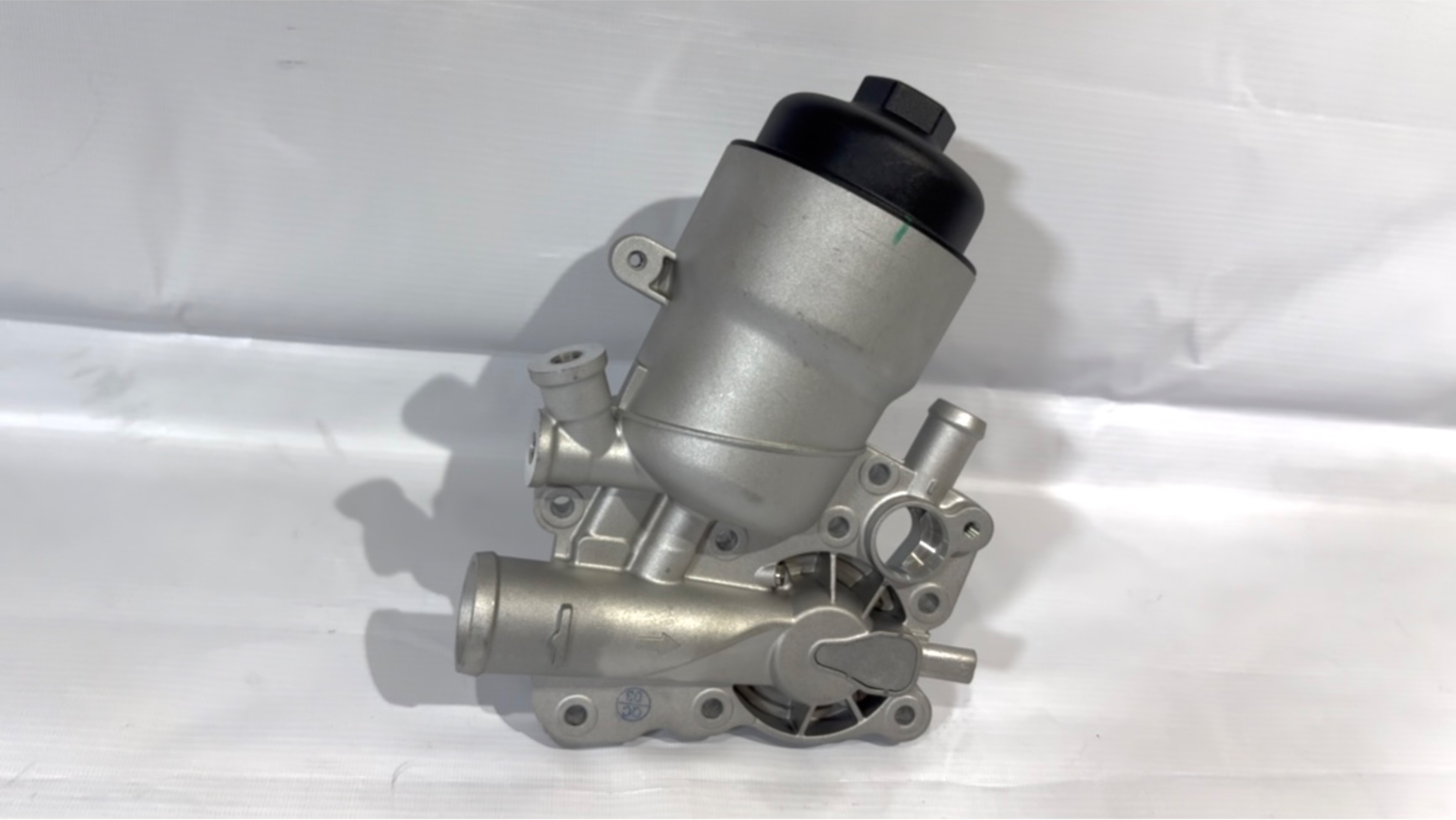 Корпус масляного фильтра алюминиевый Audi 3.0 дизель 059115389H