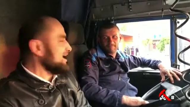 НОЖ В СЕРДЦЕ