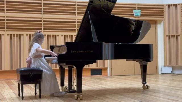 У.Гиллок Этюд-вальс,исп.Негореева Мария (8 лет),преп.Бол