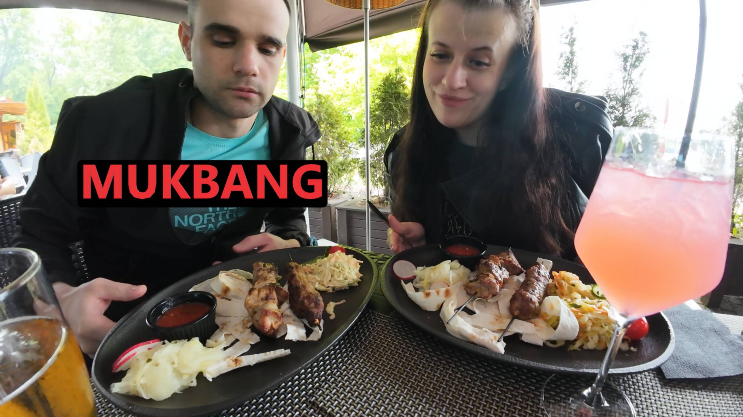 МУКБАНГ В КАФЕ - ШАШЛЫК / ЛЮЛЯ КЕБАБ / MUKBANG EATING ASMR АСМР 06. 06. 2025 смотреть онлайн