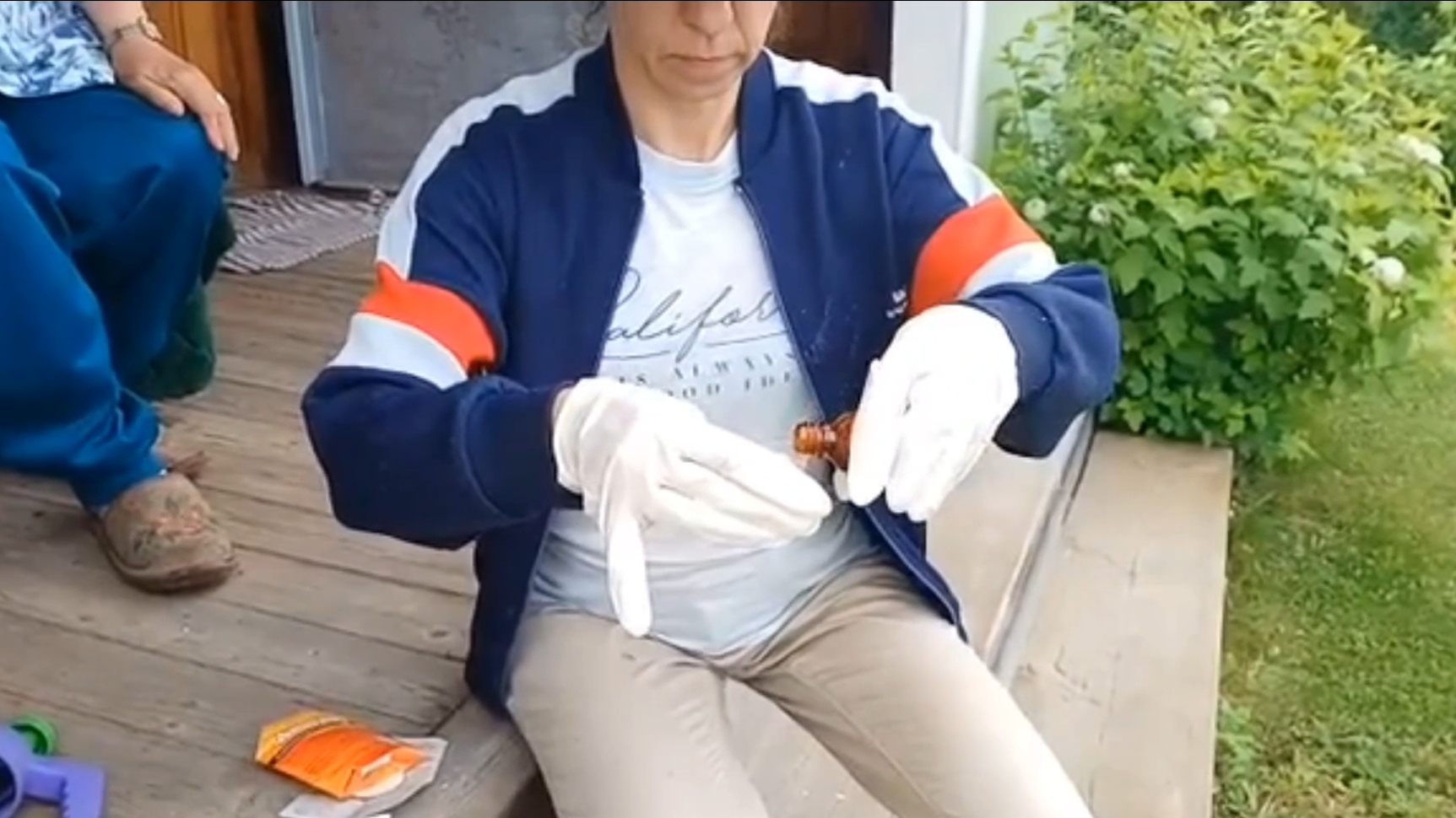 Высаживаем огурцы на улицу. Белла охотница. Сколько вешать в граммах😭, подкормка роз. 08-06-2025 смотреть онлайн