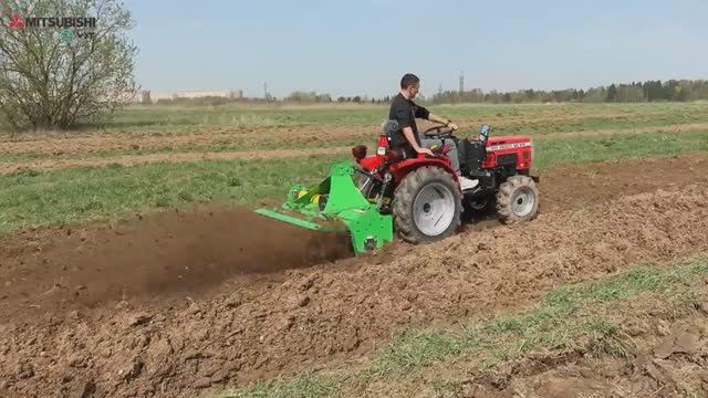 Работа минитрактора Mitsubishi с плугом и культиватором смотреть онлайн