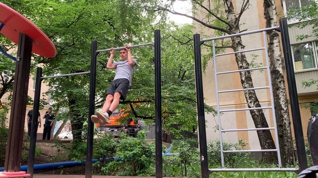 Кросс-тренинг для бегунов на длинные дистанции || Подтягивания на высокой перекладине :) смотреть онлайн