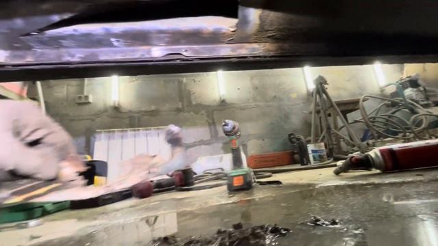 Замена заднего поддомкратника Приора сварка смотреть онлайн