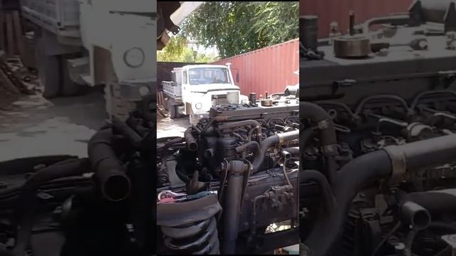 Замена топливного насоса Unimog U400 смотреть онлайн