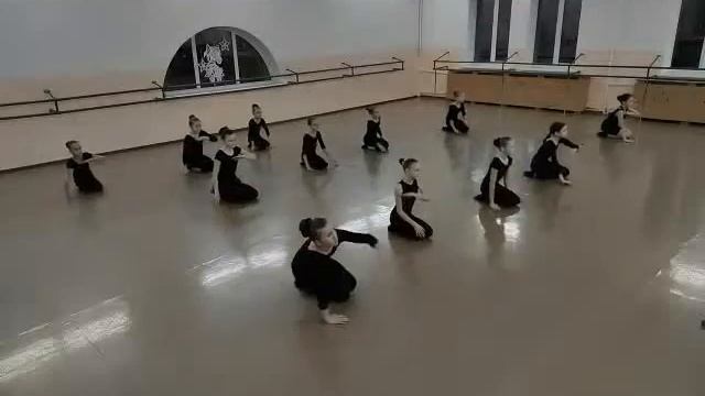 Зачёт: средняя группа (современный танец) смотреть онлайн