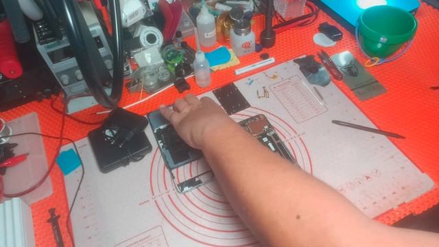 Замена кнопки громкости на смартфоне Realmi 7 5G