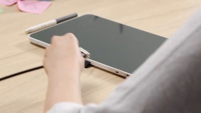 Кенсингтонский замок в перьевом дисплее Wacom One