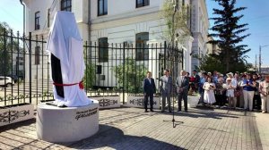 Открыт памятник Василию Васильевичу Филиппову - первому президенту Академии наук Якутии