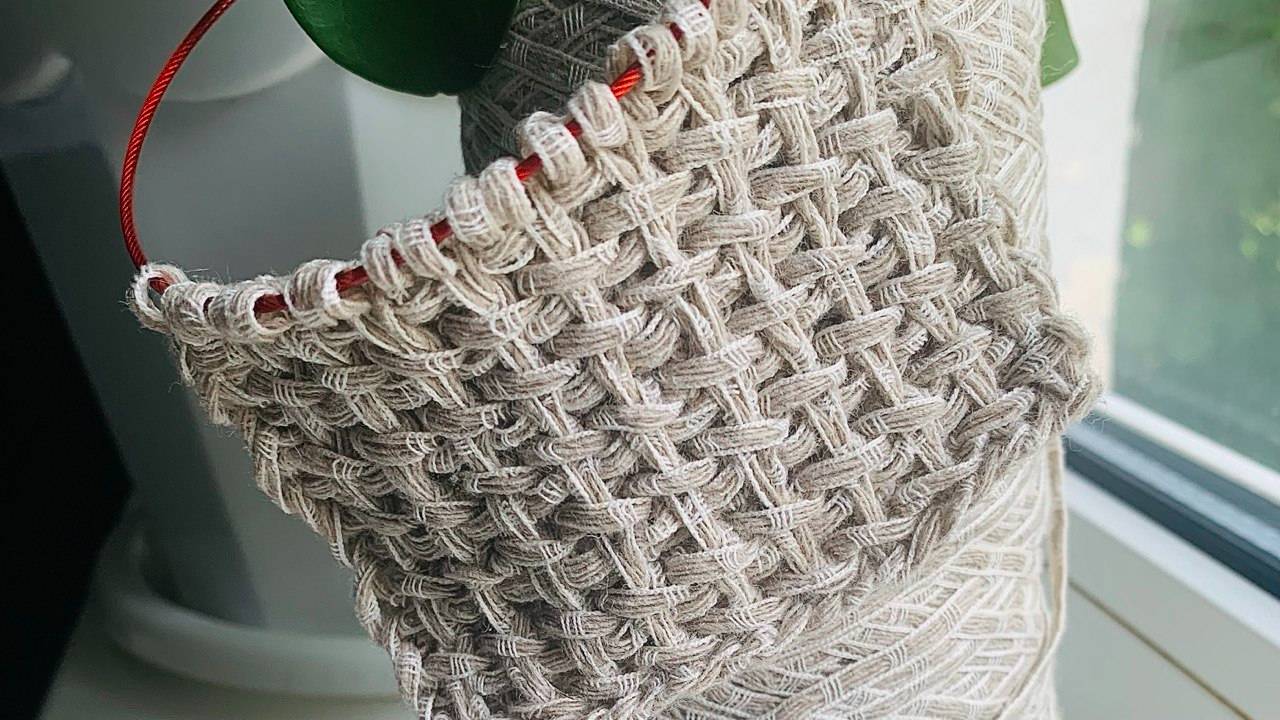 Этот узор🔥 Вяжем Плетенку в стиле Шанель спицами! смотреть онлайн