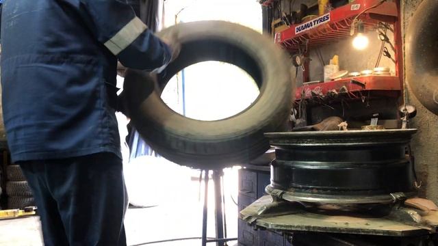 Замена горбатой шины на ровную б/у Michelin 225/65 R17(5212 Thailand)