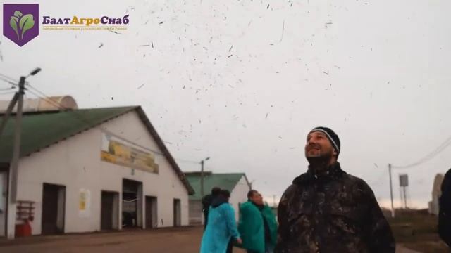 Измельчители соломы Teagle Tomahawk 505 измельчение на подстилку смотреть онлайн