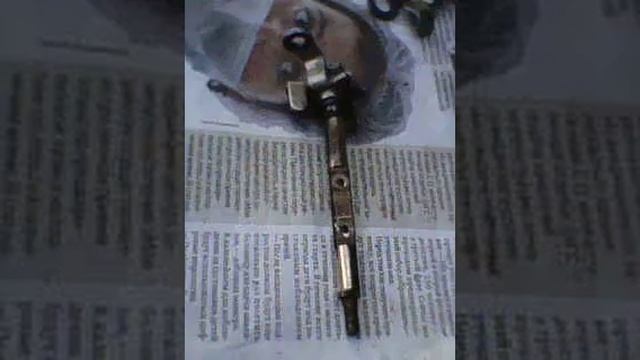 ЛУАЗ изношена ось заслонки карбюратора К 133