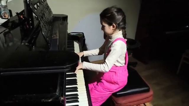 Нонна Абуладзе.Ф.Шопен " Вальс"ля мінор.Викладач Івано? смотреть онлайн