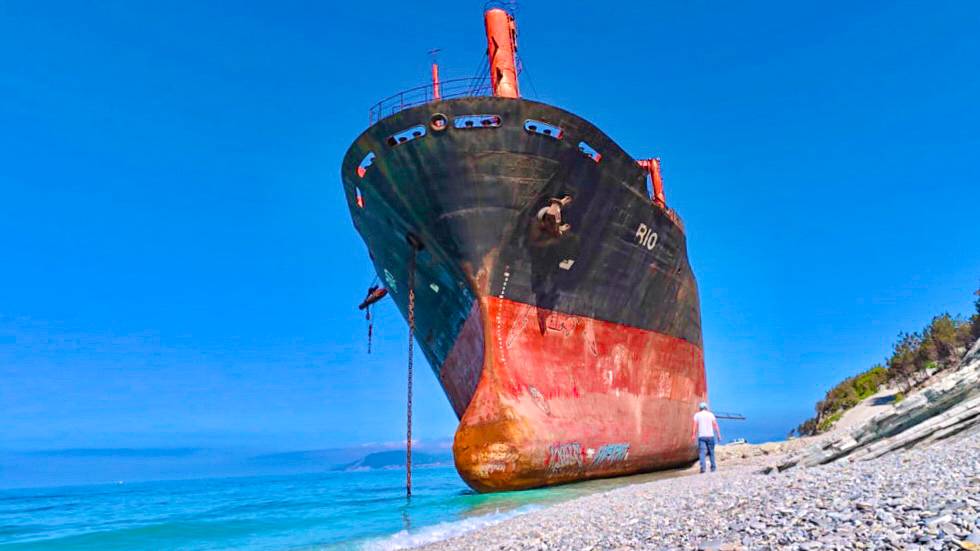 Дикий Геленджик ТОП мест, которые взорвут твой мозг! Голубая бездна, скала Парус, Сухогруз Рио 2025 смотреть онлайн