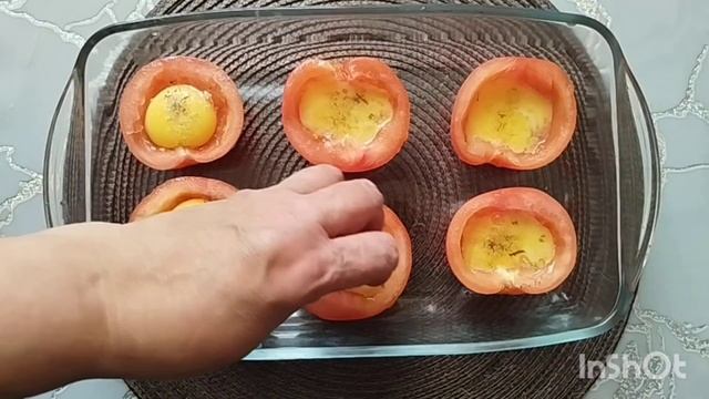 Помидора фаршированная яйцом сыром и колбасой смотреть онлайн