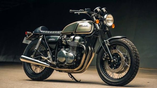 Honda CB750 2025 – Возрождение легенды! Новый мощный мотоцик?