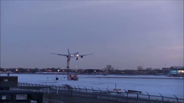 Самолеты взлет, посадка. Полет над облаками