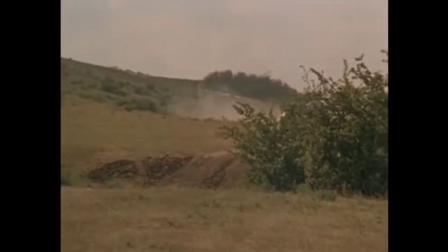 Курьер на восток 1991 car chase scene