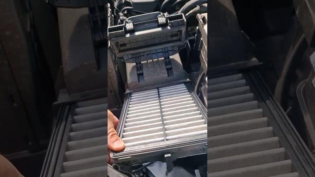 Hyundai Santa Fe 4 (2023) замена воздушного фильтра