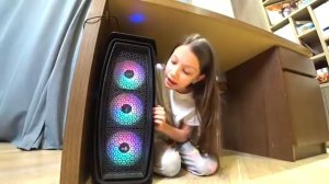 ОДИН ДЕНЬ РАБОТАЮ У ПАПЫ Нашла Кучу Денег / Вики Шоу