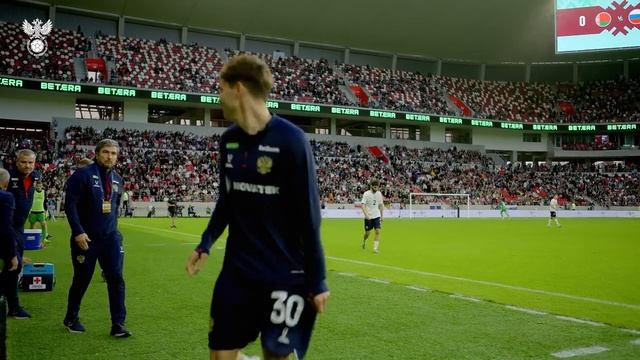 МИКРОФОН НА КАРПИНЕ: за кадром | Сборы, день матча Беларусь – Россия смотреть онлайн