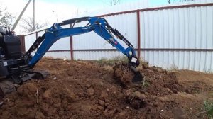 Планировка участка мини экскаватором Rippa 10-5 .