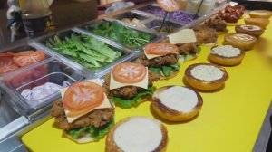 Лучший куриный бургер!